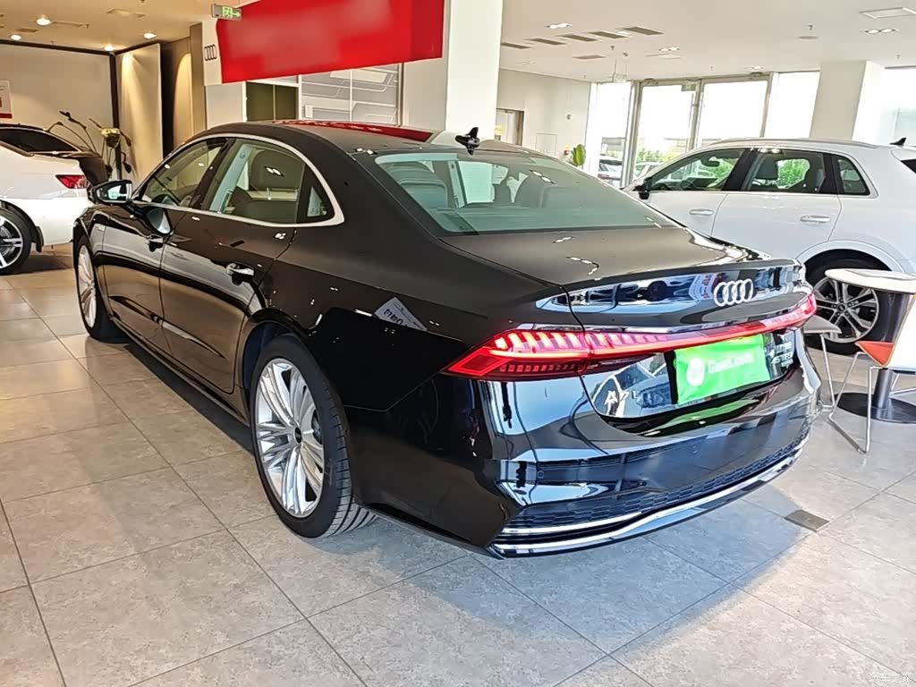 Audi A7L, 2025 все фото