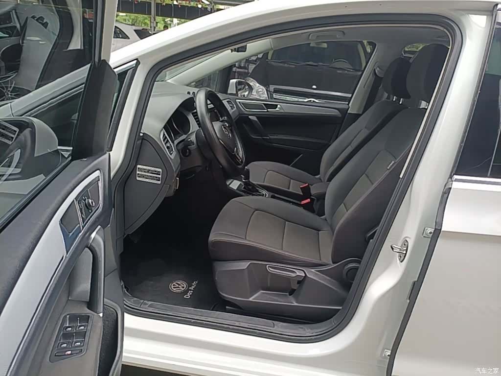 Volkswagen Golf, 2016 16
