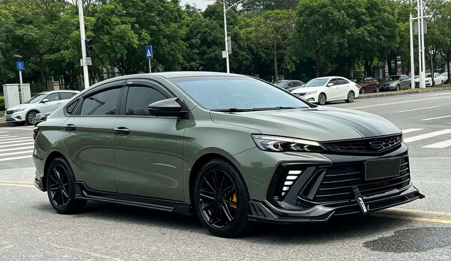 Geely Binray, 2022 3