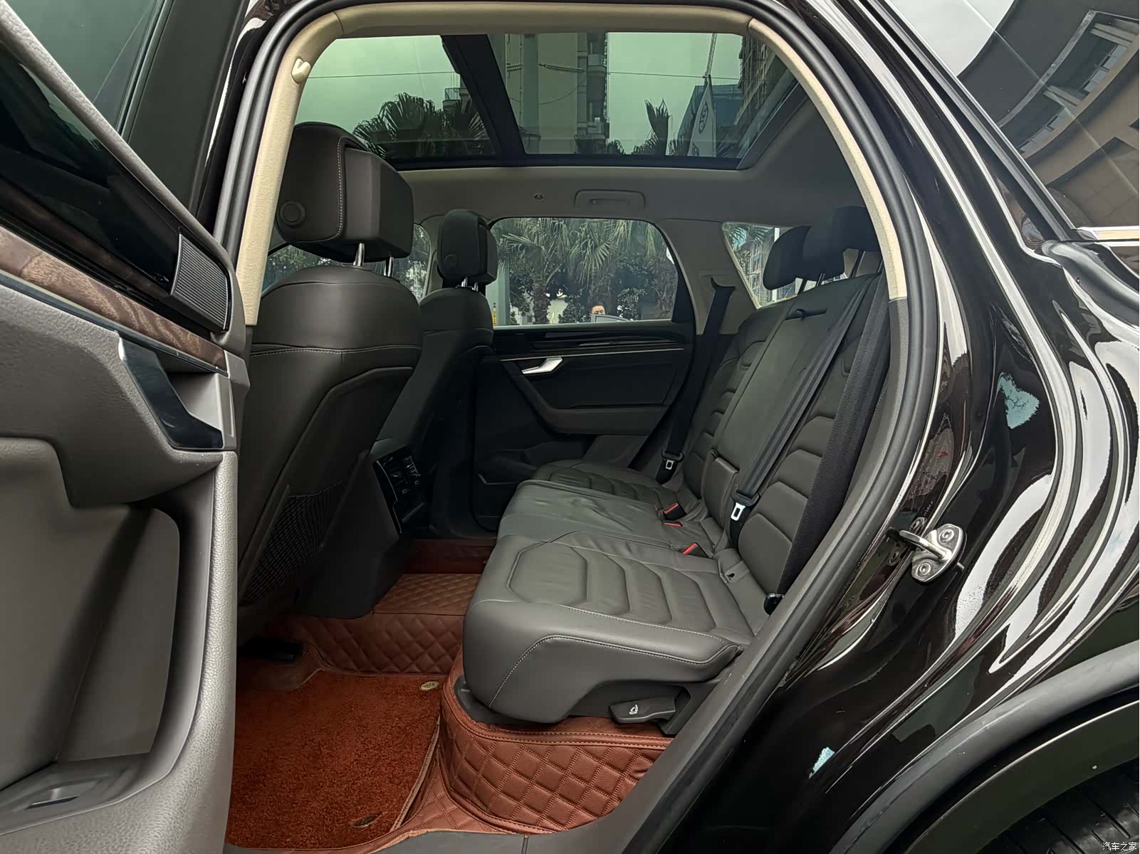 Volkswagen Touareg, 2020 13