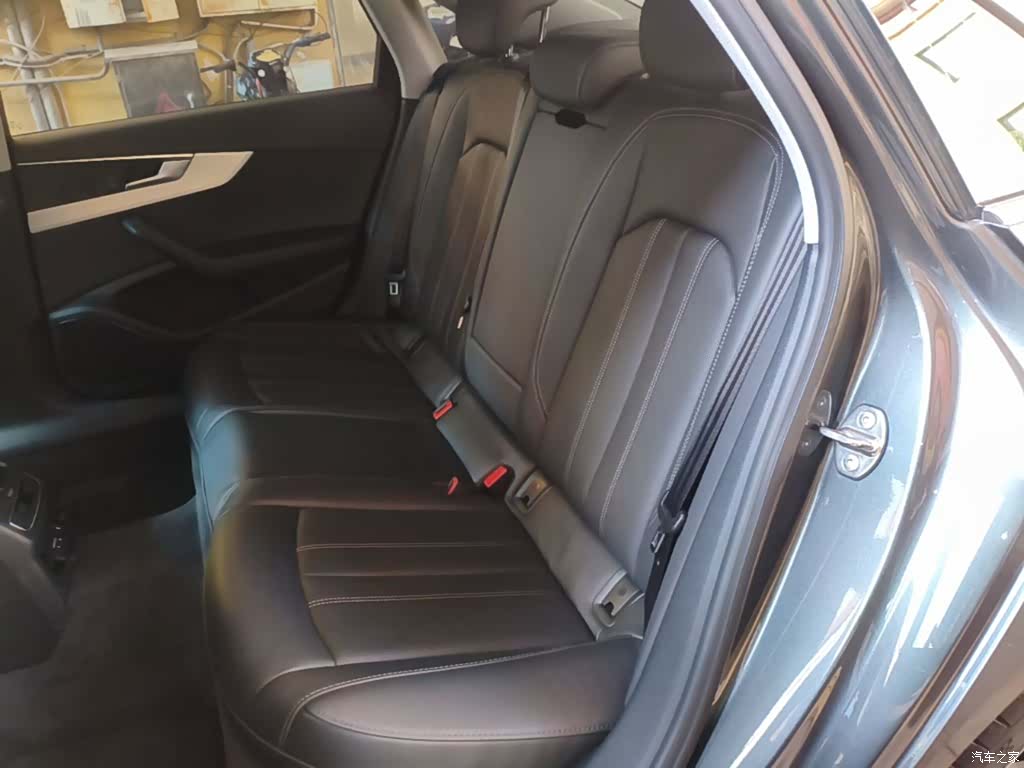 Audi A4L, 2022 17
