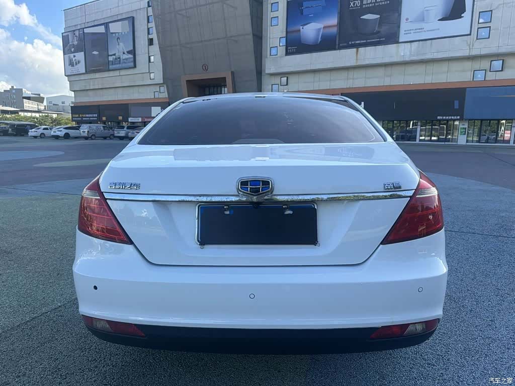 Geely Emgrand, 2018 8
