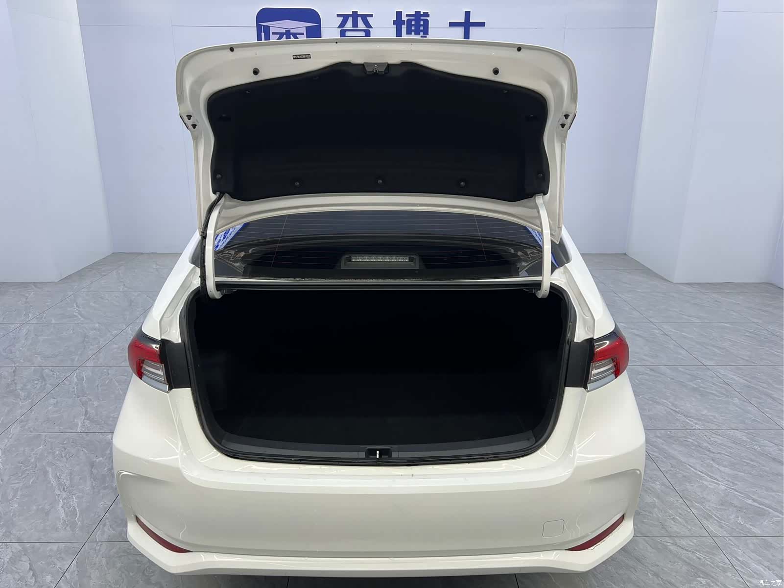 Toyota Corolla, 2022 18