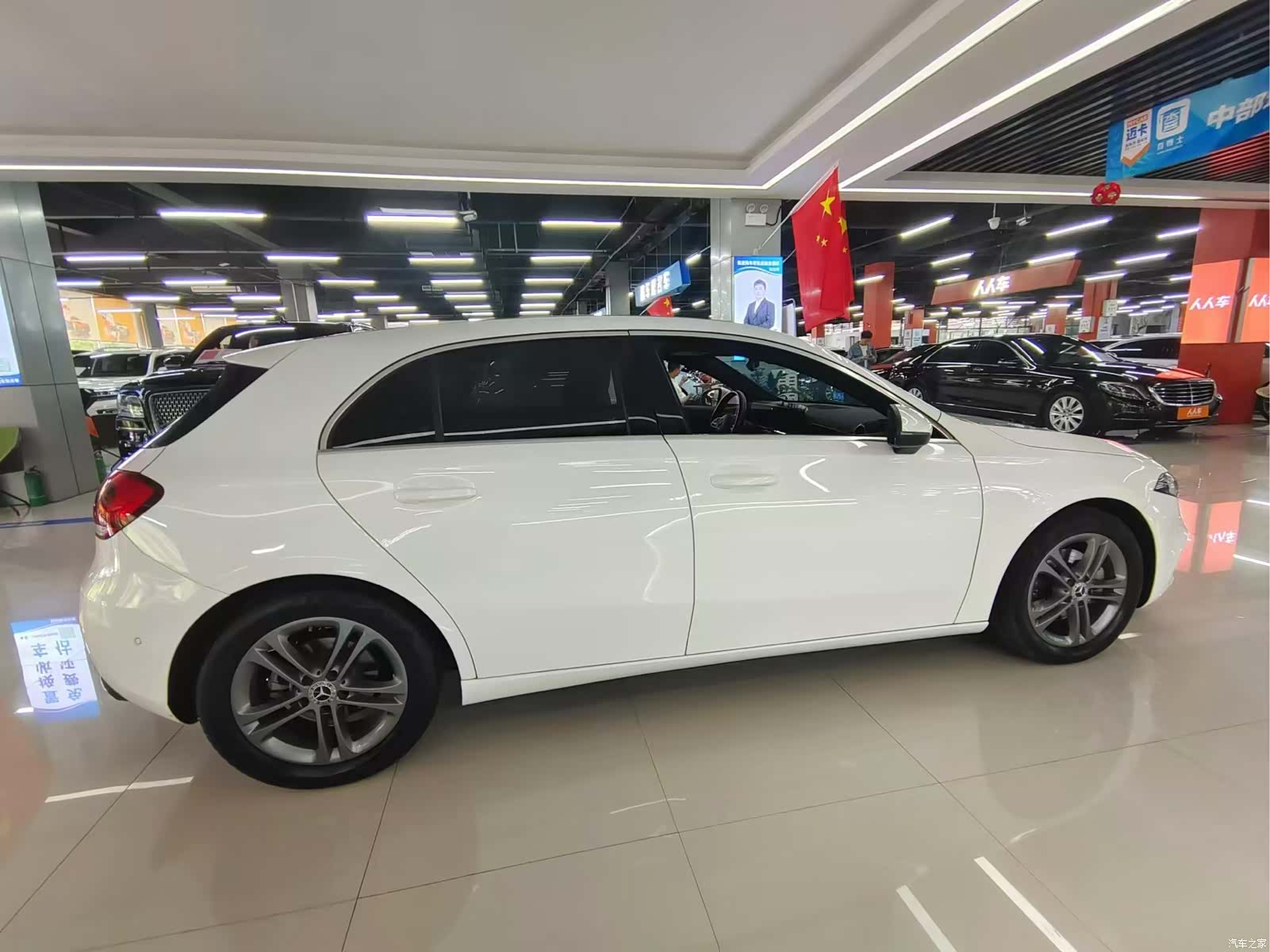 Mercedes-Benz A-Class, 2019 4