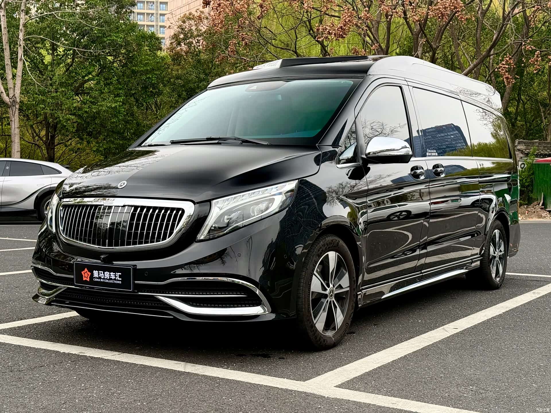 Mercedes-Benz V-Class, 2023 1