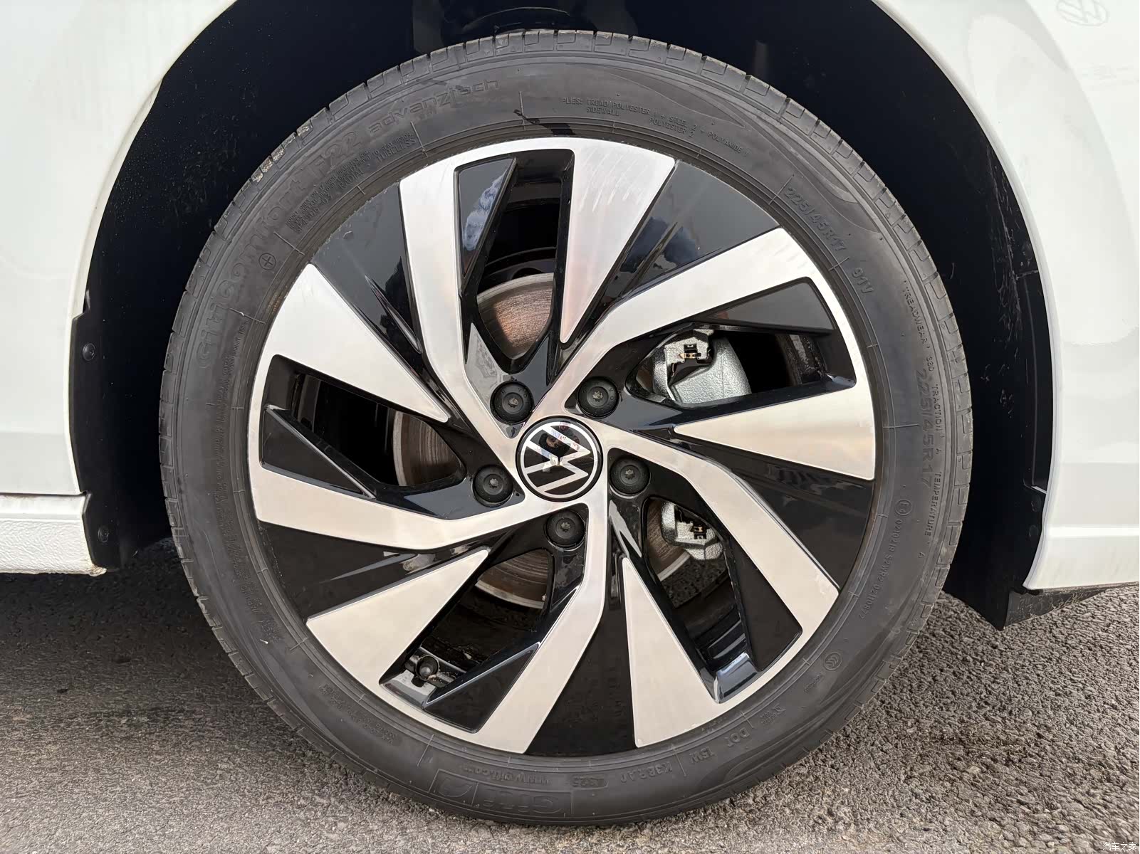 Volkswagen Golf, 1900 13