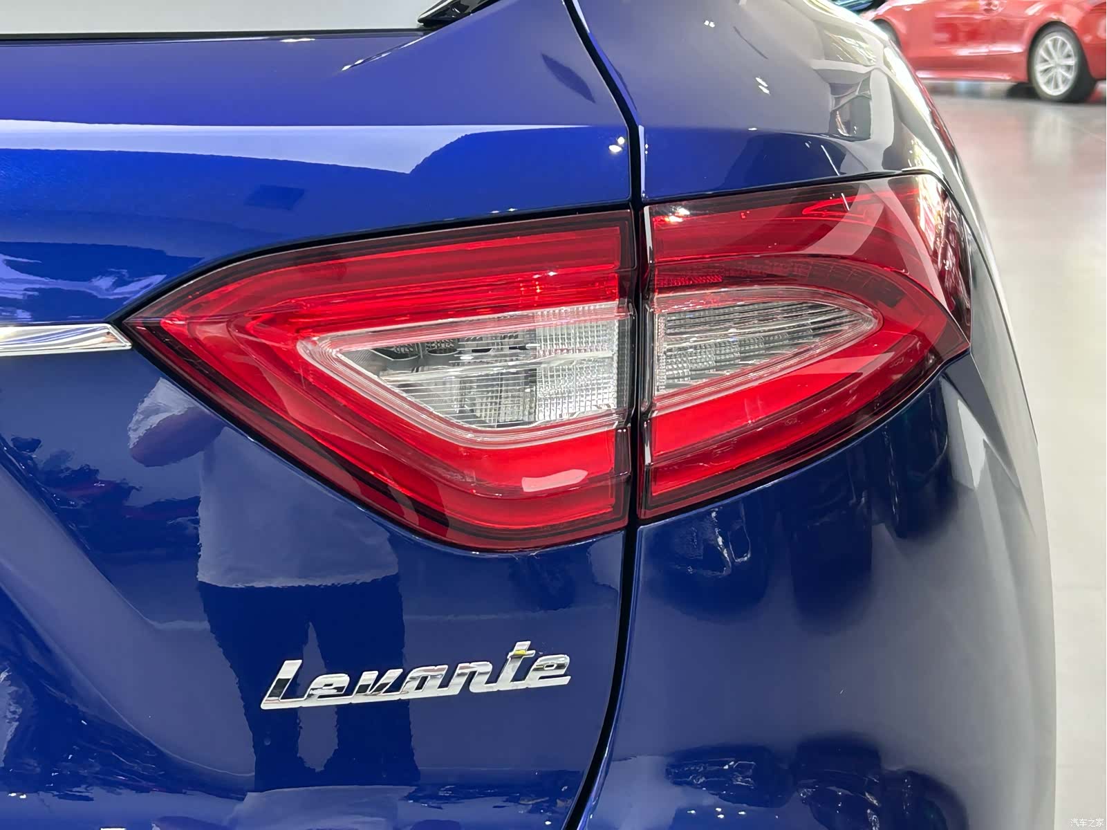 Maserati Levante, 2018 13