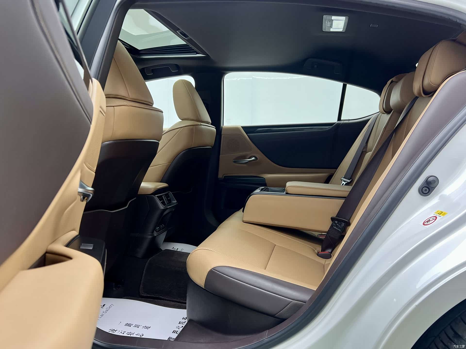 Lexus ES, 2018 6