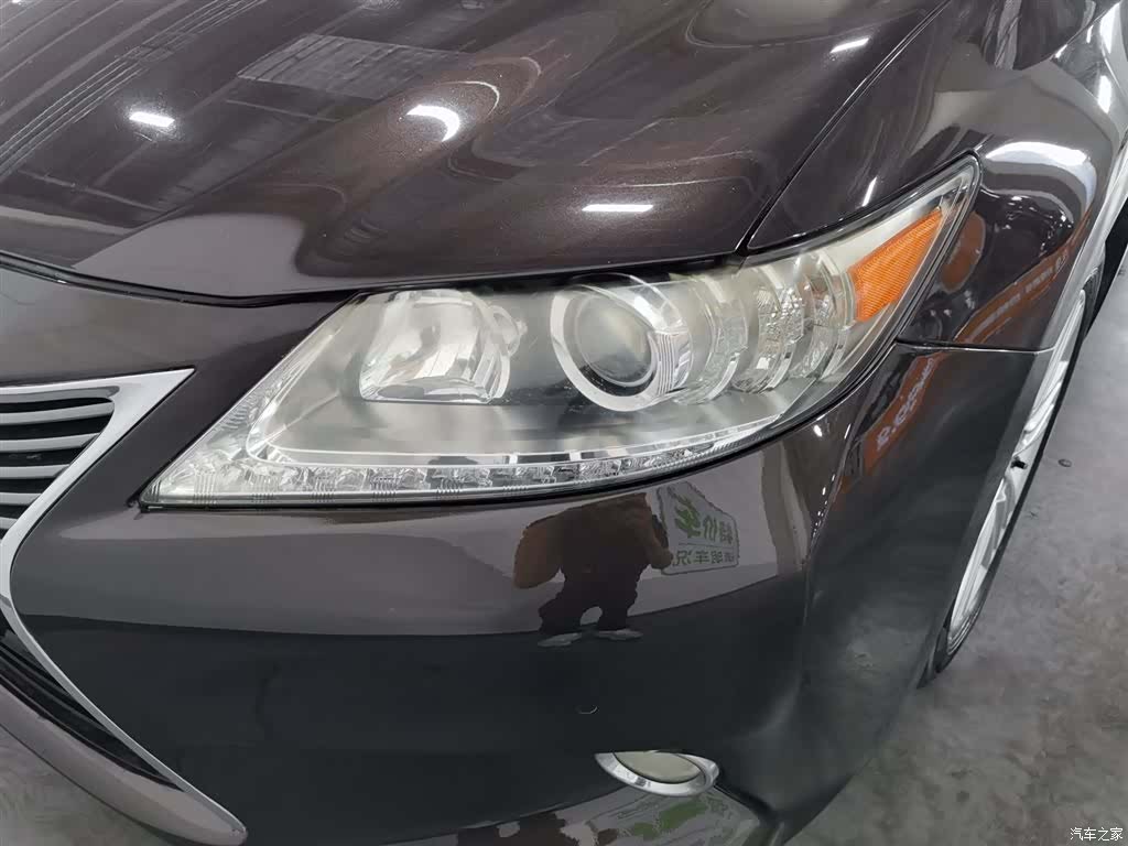 Lexus ES, 2012 7