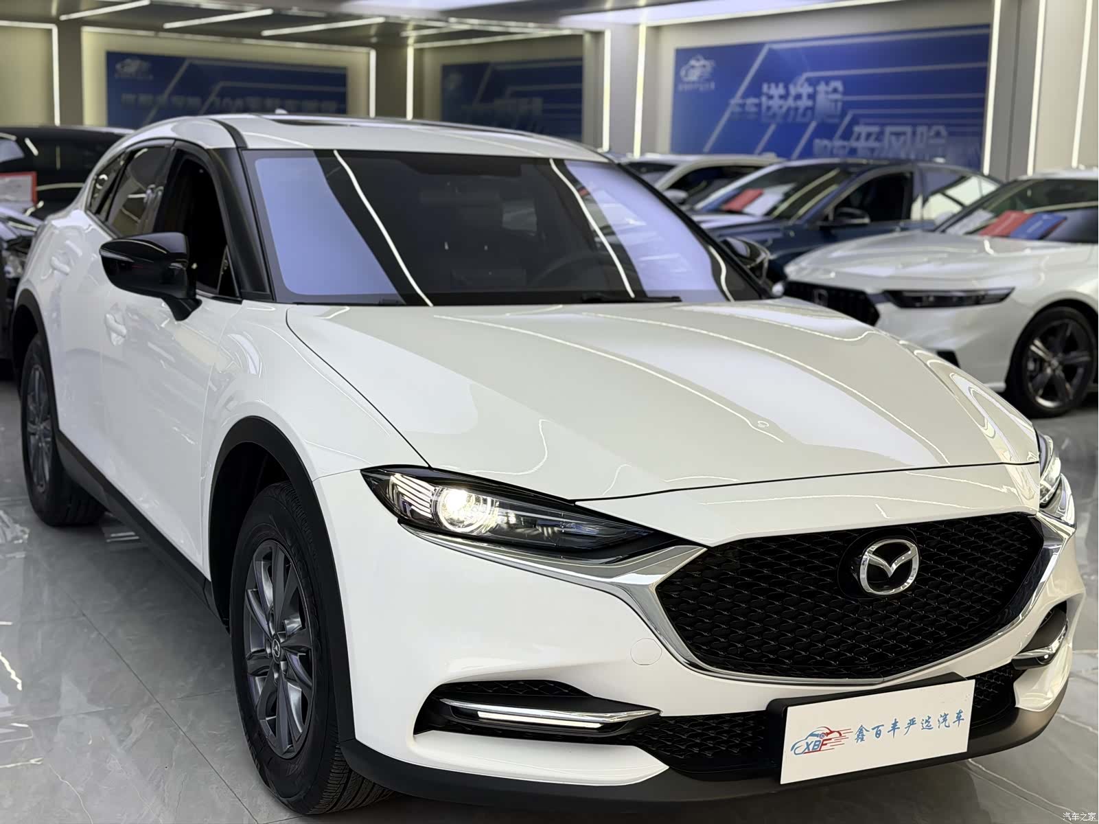Mazda CX-4, 2023 3