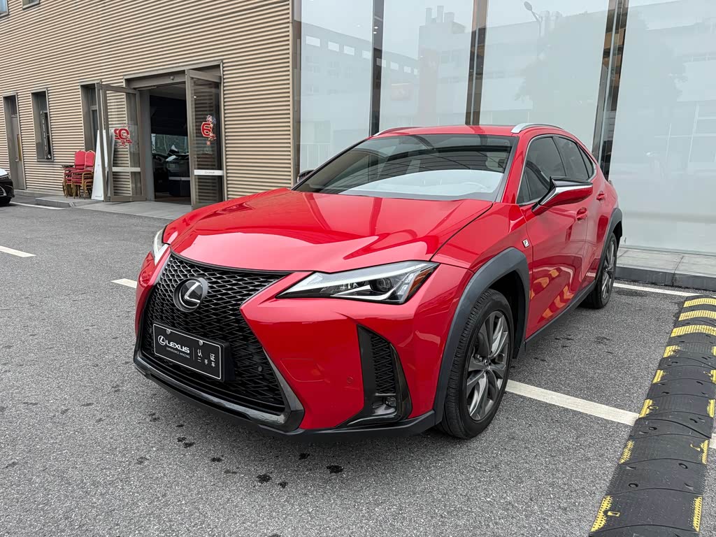 Lexus UX