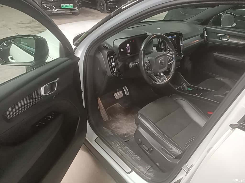 Volvo XC40, 2021 12