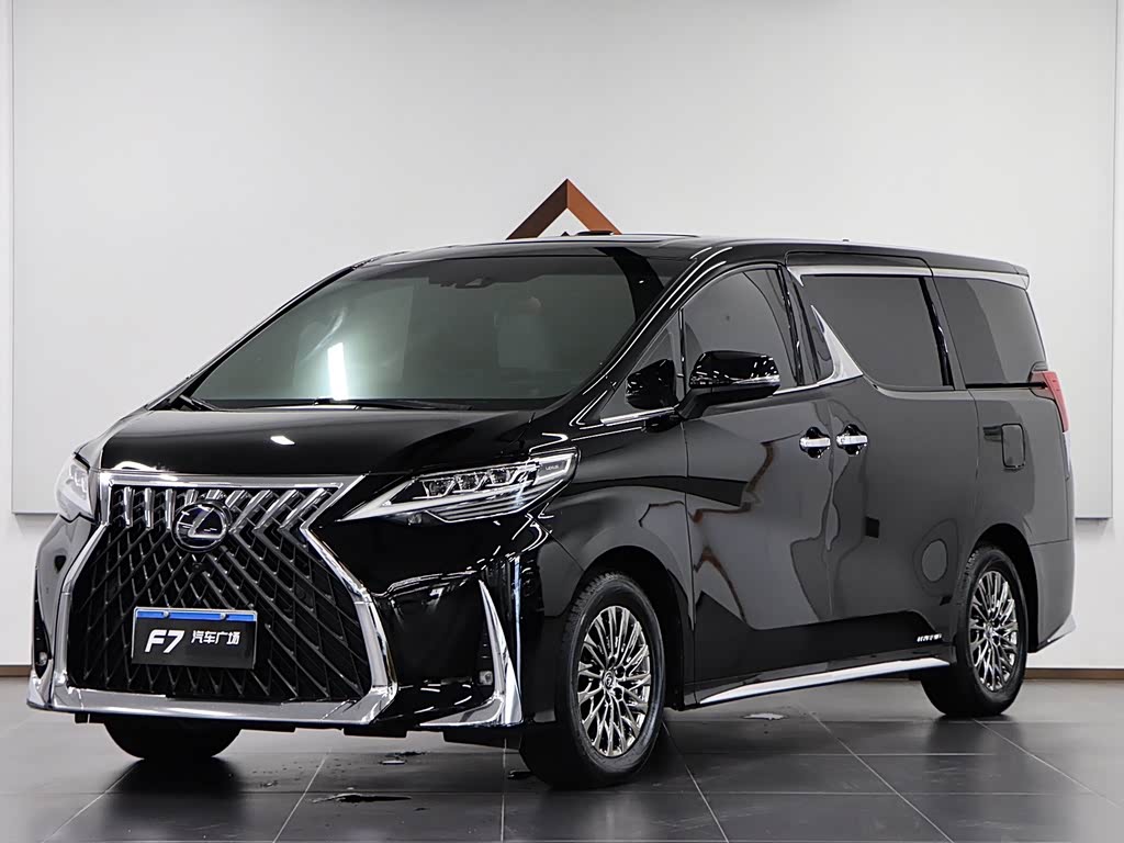 Lexus LM 2020 300h мест
