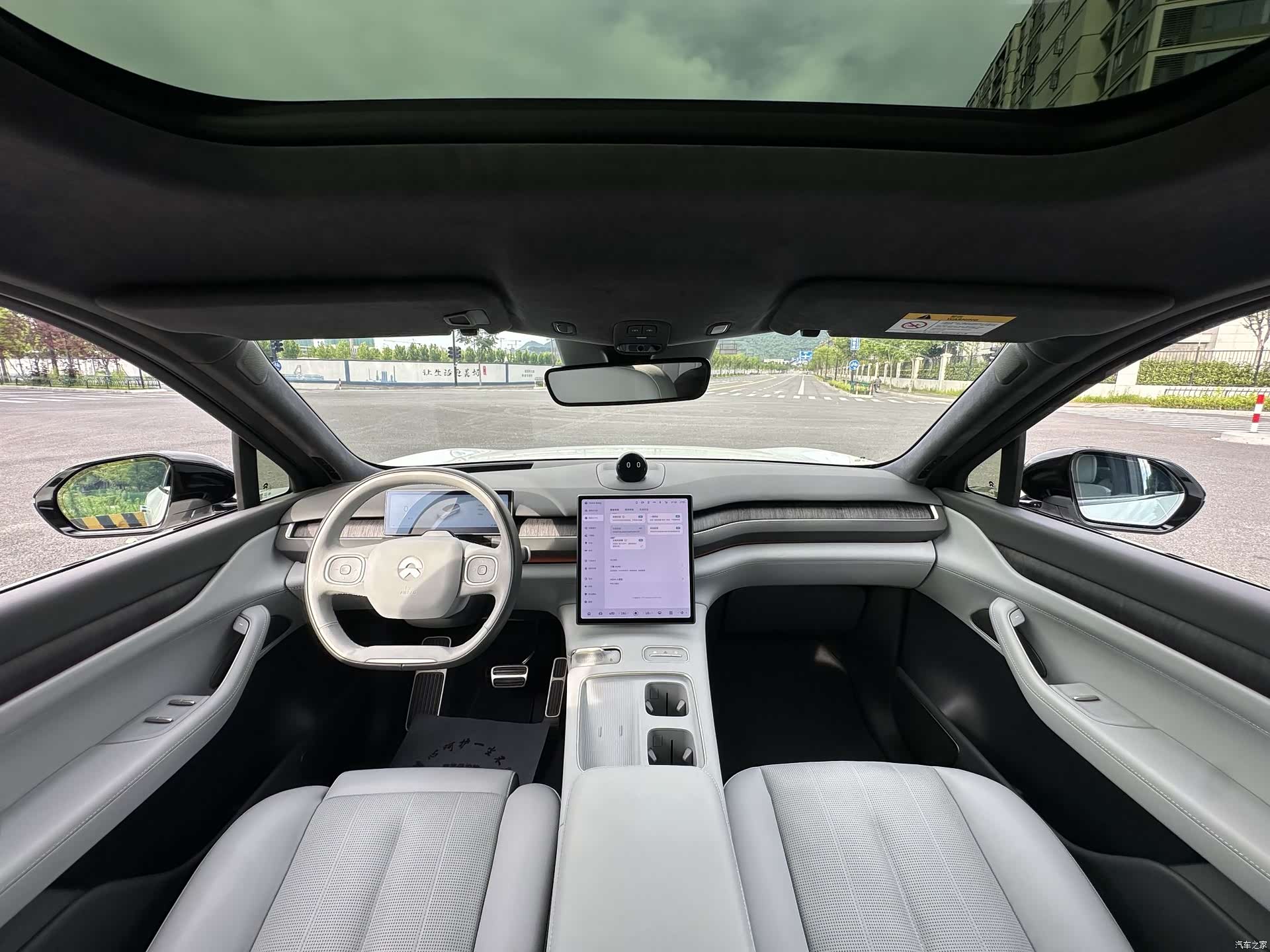 NIO ES8, 2023 12
