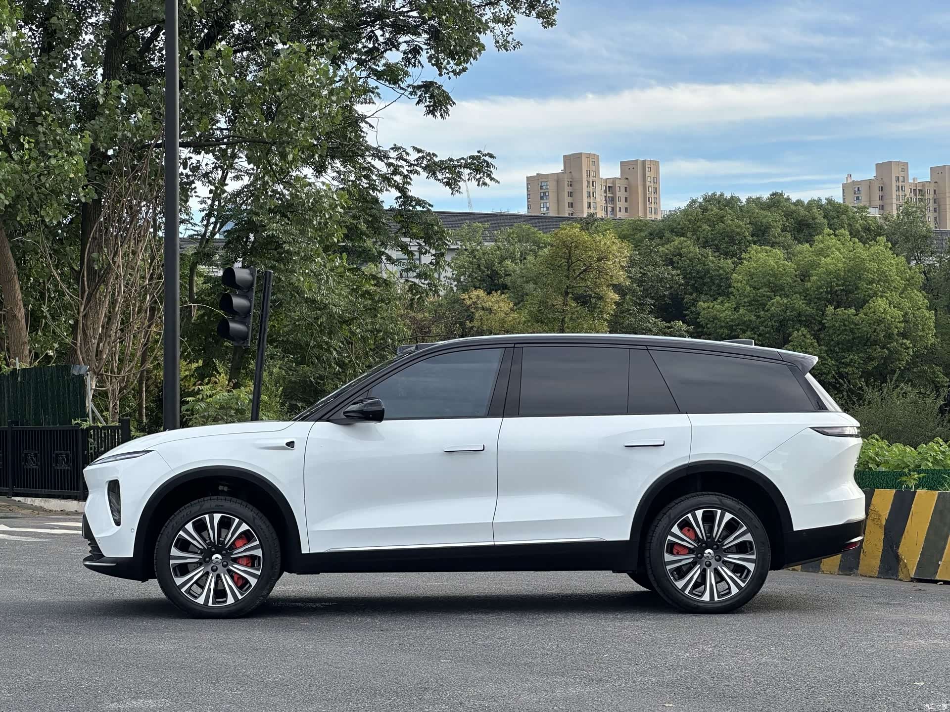 NIO ES8, 2023 4
