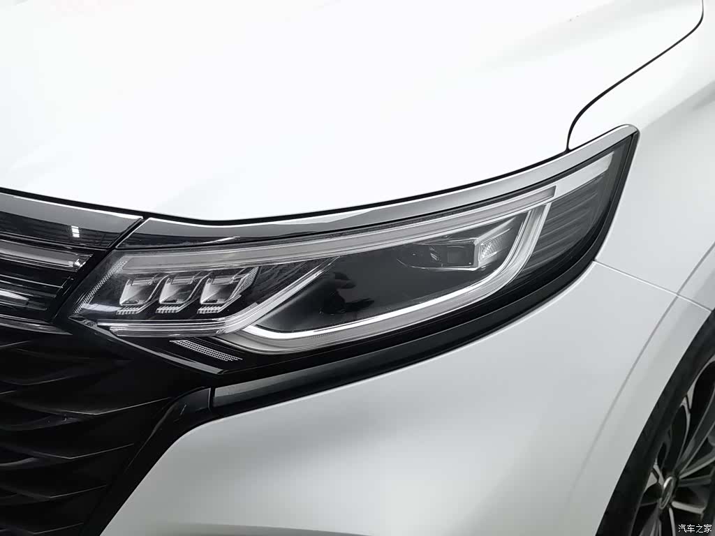Roewe iMAX8, 2021 7