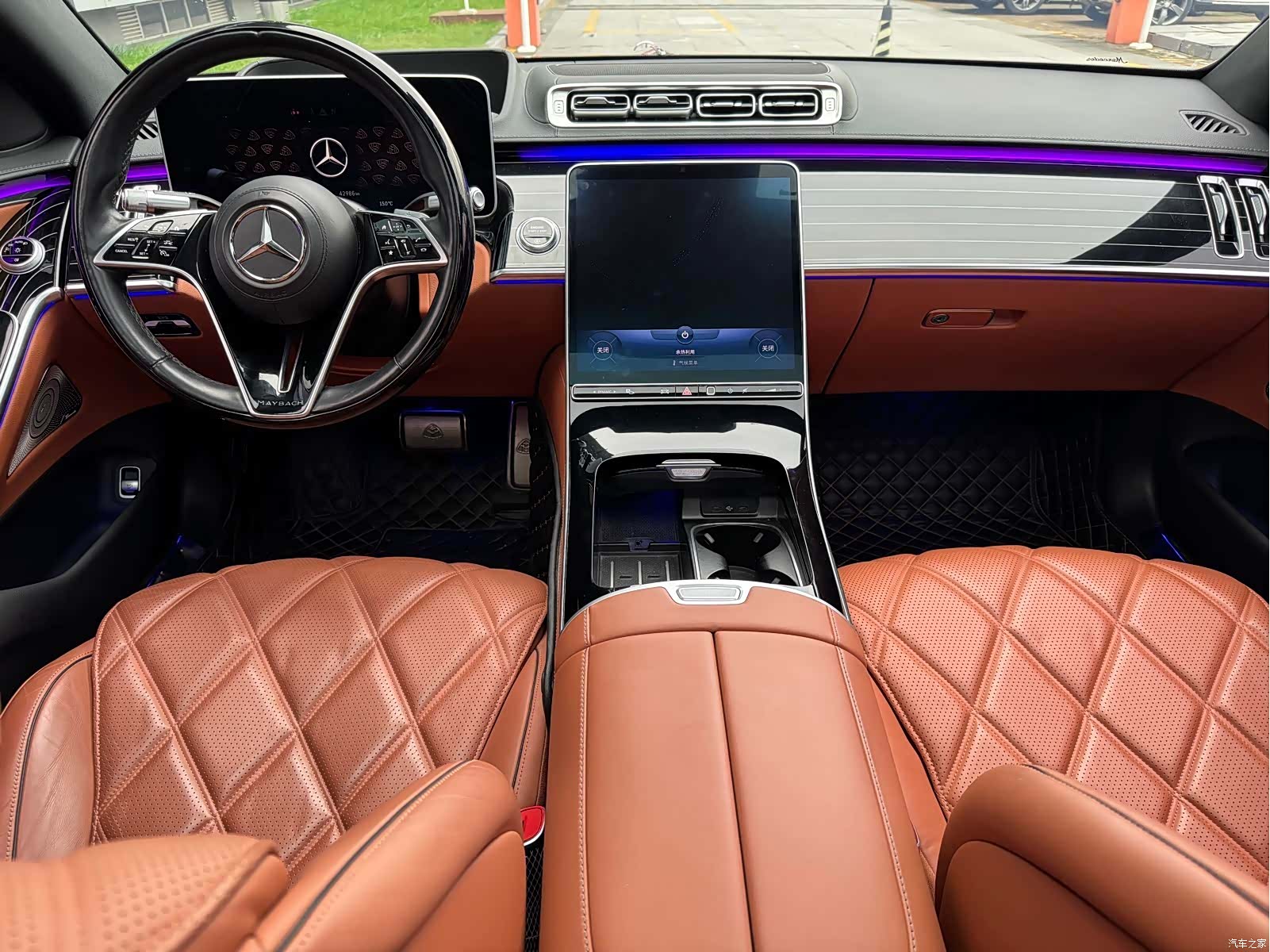 Maybach S-Class, 2023 11