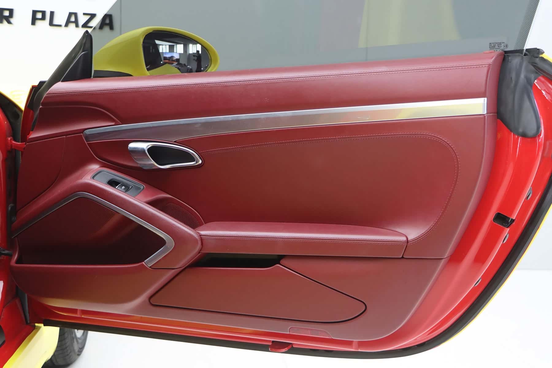 Porsche Cayman, 2017 16