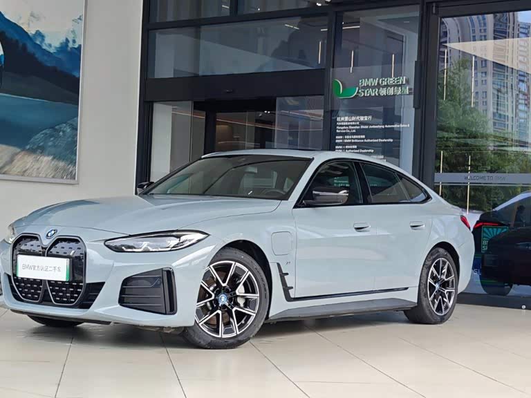BMW i4