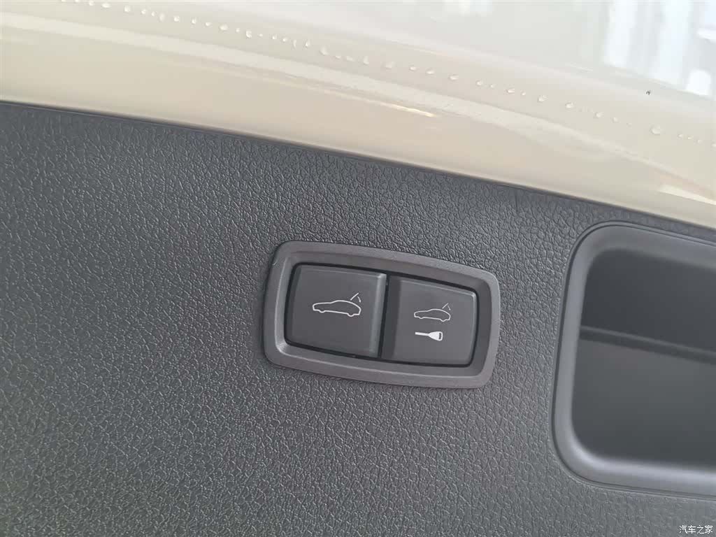Porsche Macan, 2024 35