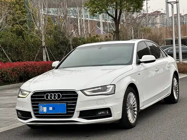 Audi A4L 2016 — купить из Китая под заказ