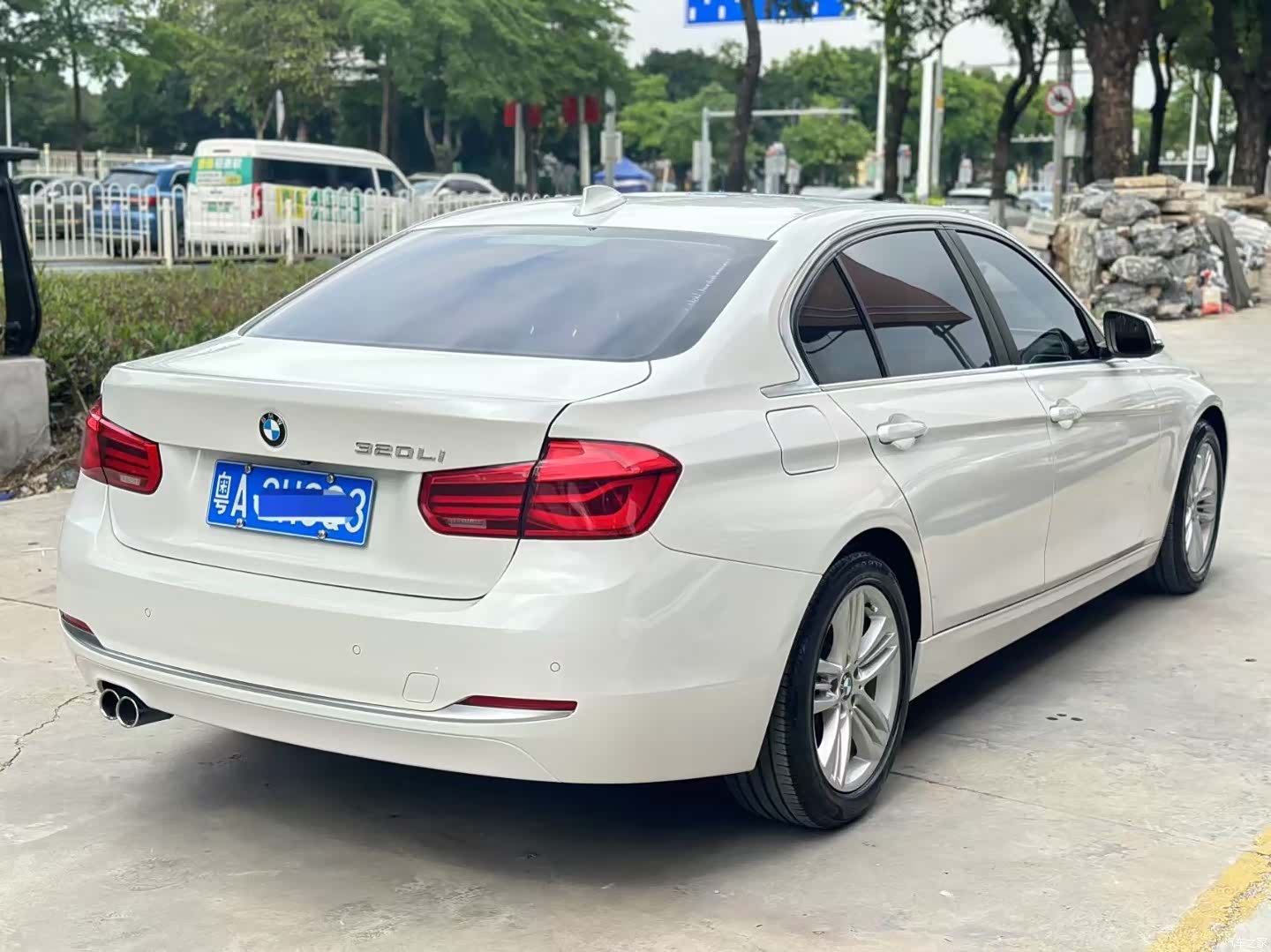 BMW 3 Series, 2017 13