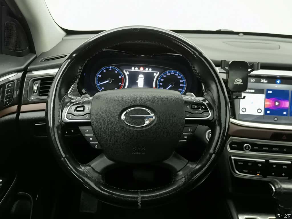 Trumpchi GS8, 2017 11