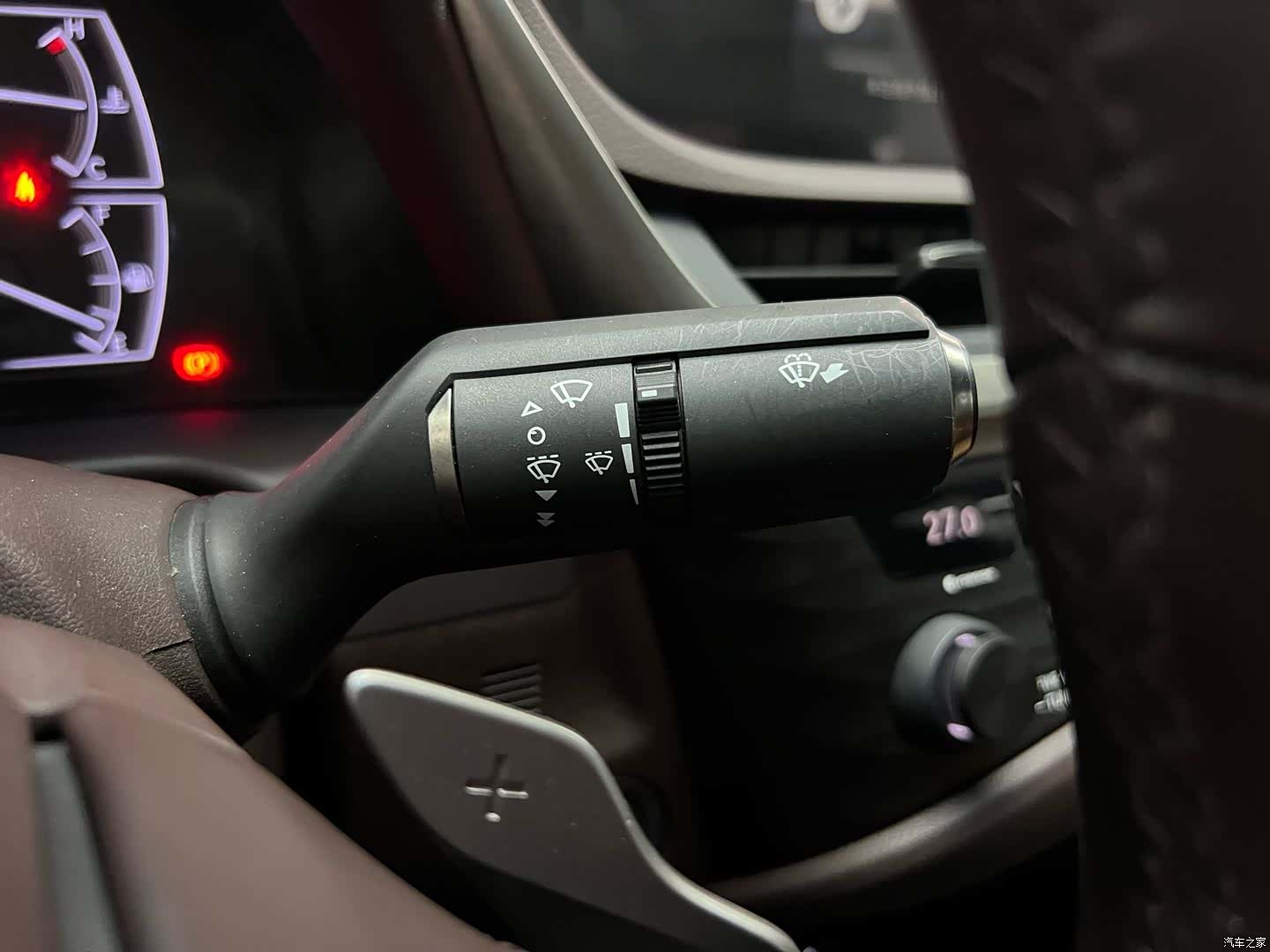 Lexus ES, 2019 25