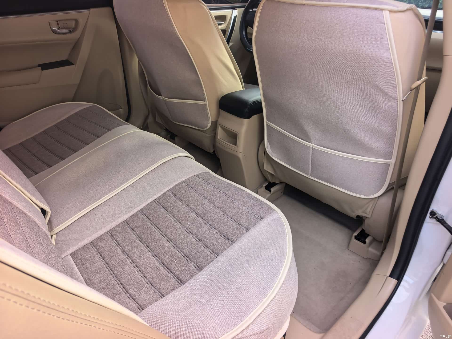 Toyota Corolla, 2015 11