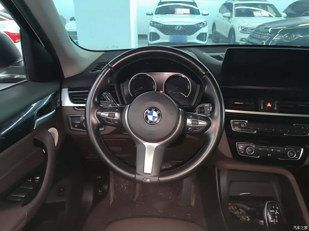 BMW X1, 2021 11