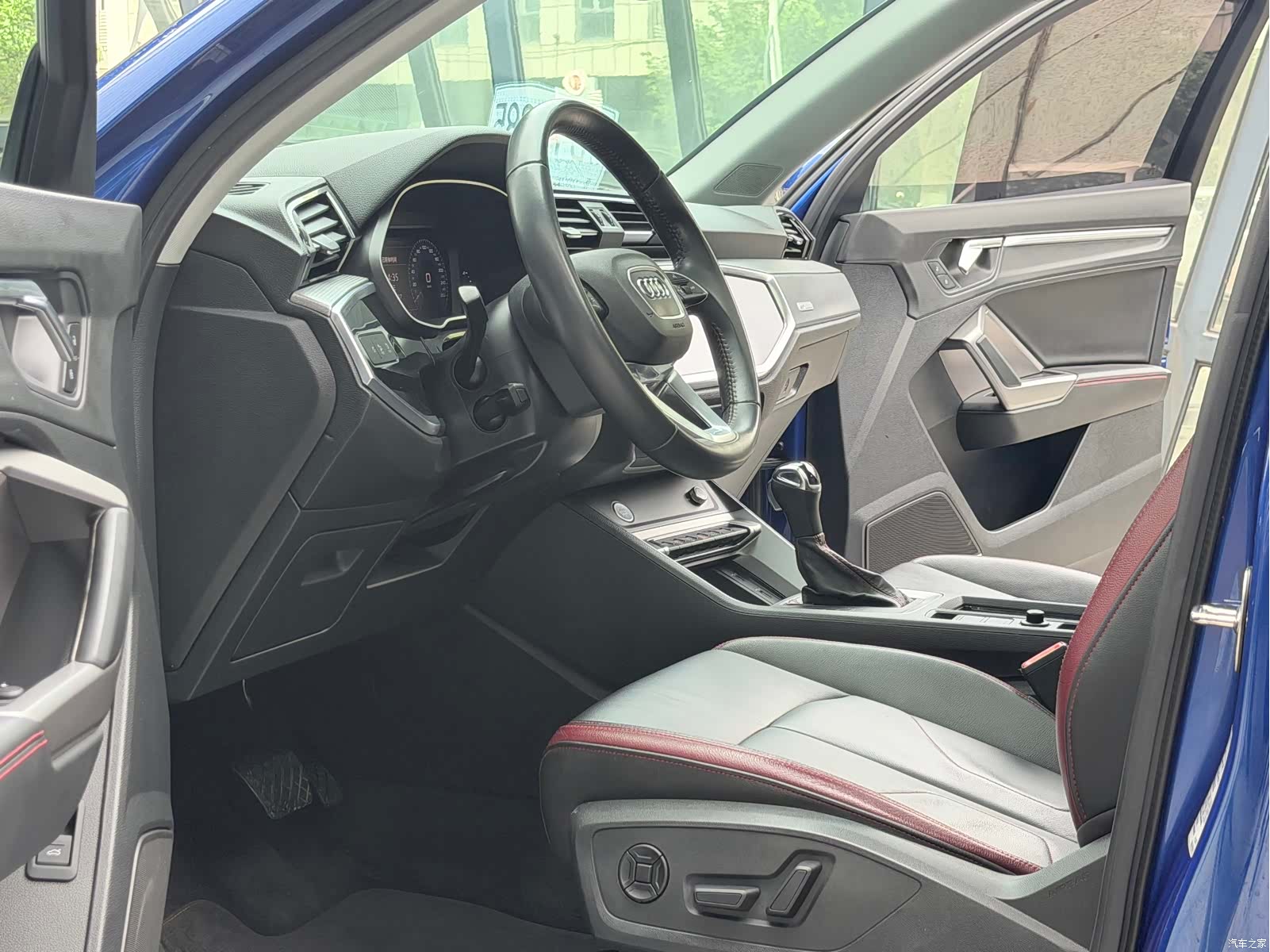 Audi Q3, 2019 8