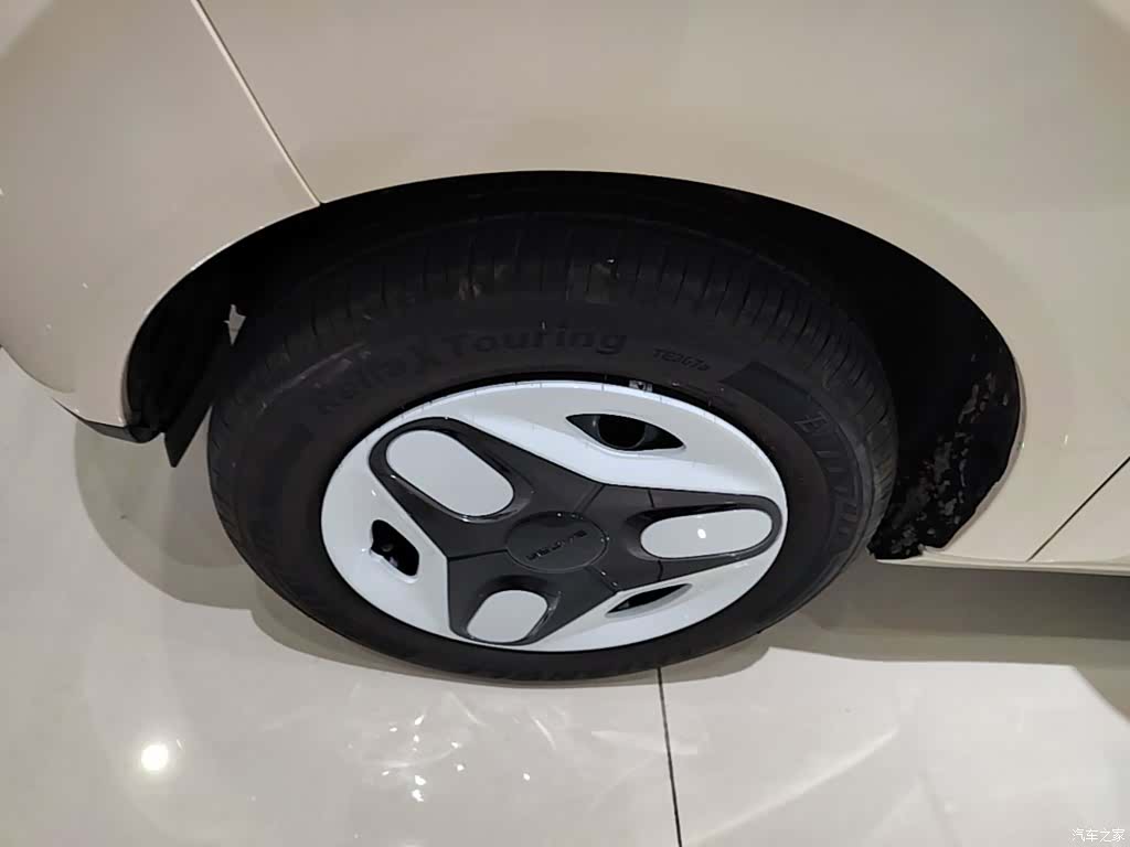 Geely Panda, 2025 23