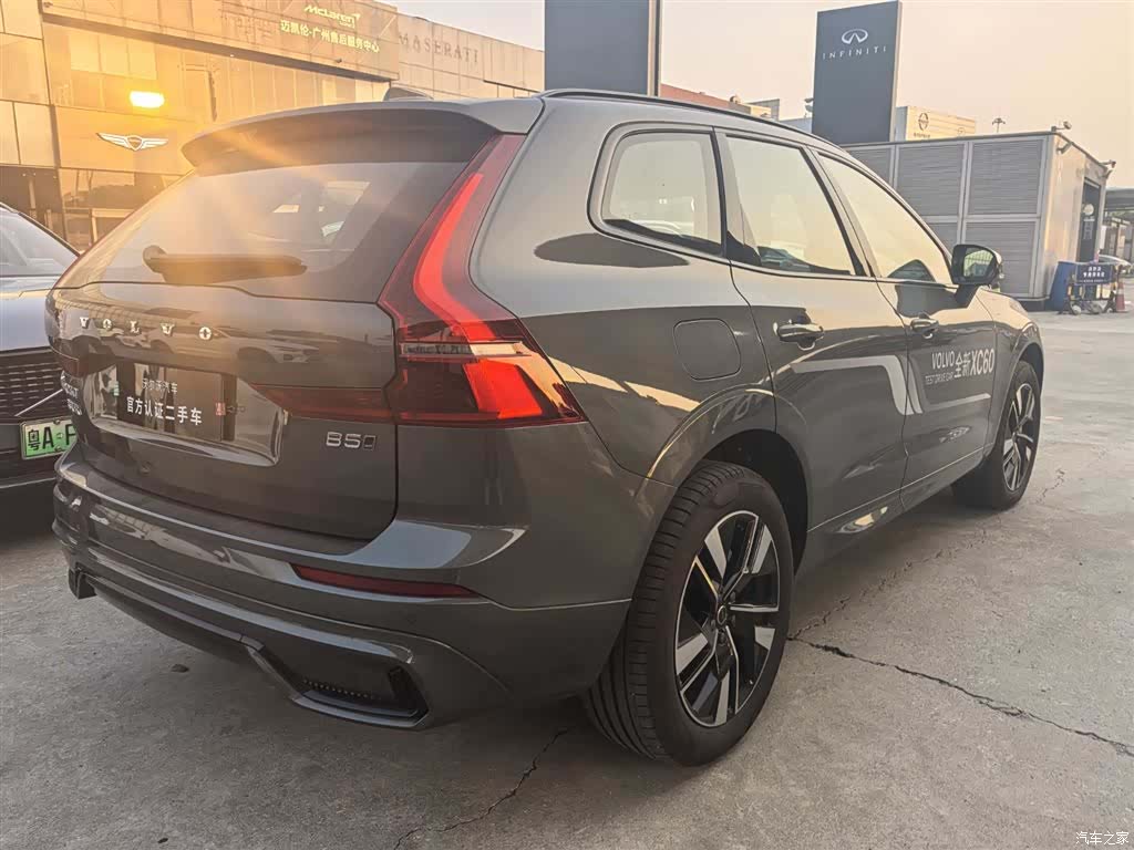 Volvo XC60, 2025 9