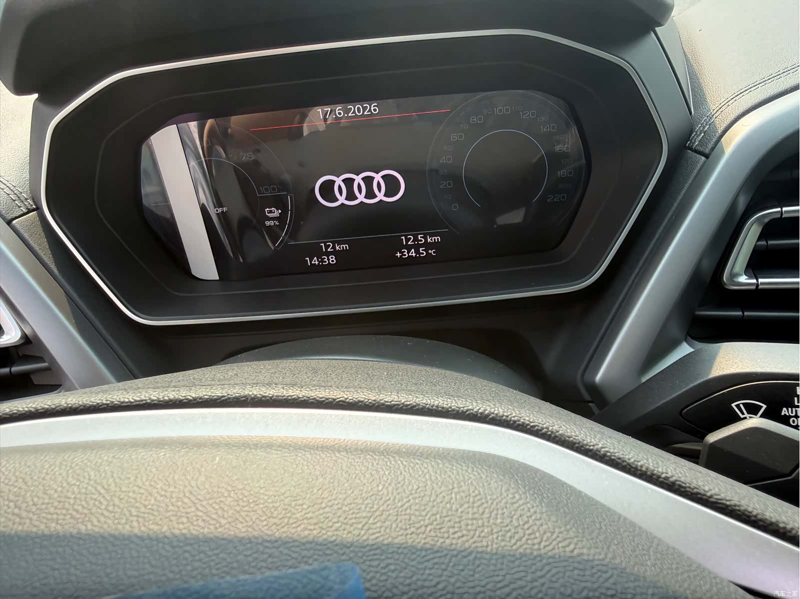 Audi Q4 e-tron, 2026 8