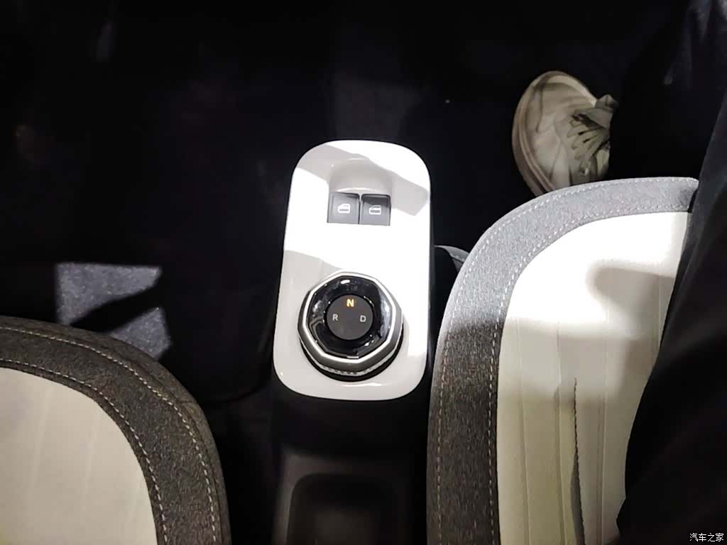 Geely Panda, 2025 14