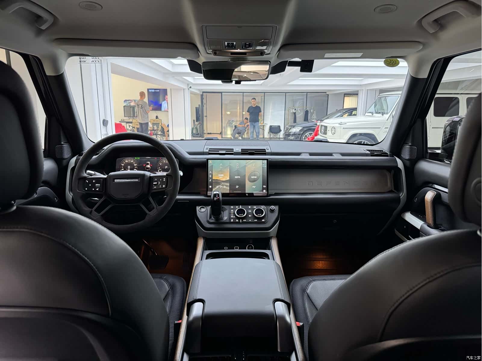 Land Rover Defender, 2022 36