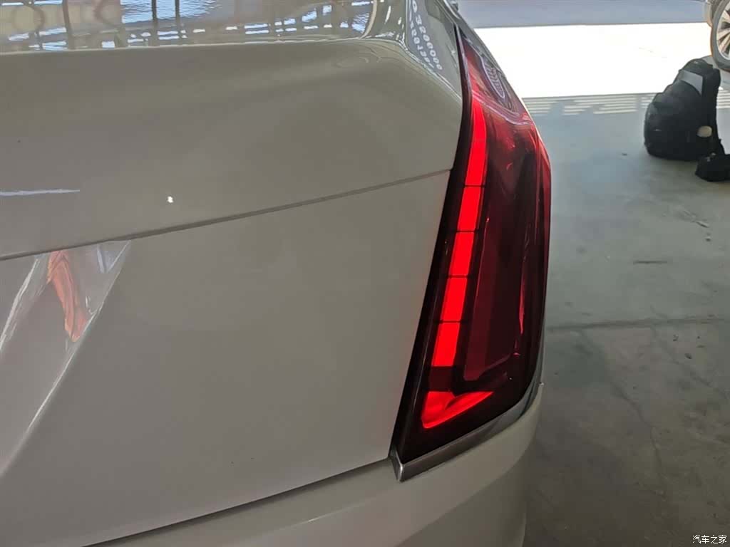 Cadillac CT6, 2018 8