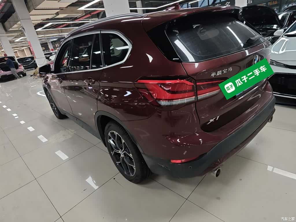 BMW X1, 2020 все фото