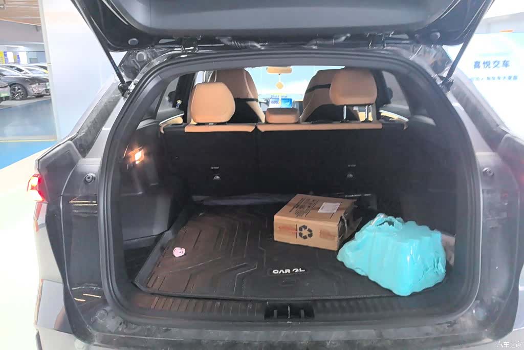 Geely Galaxy L7, 2025 4
