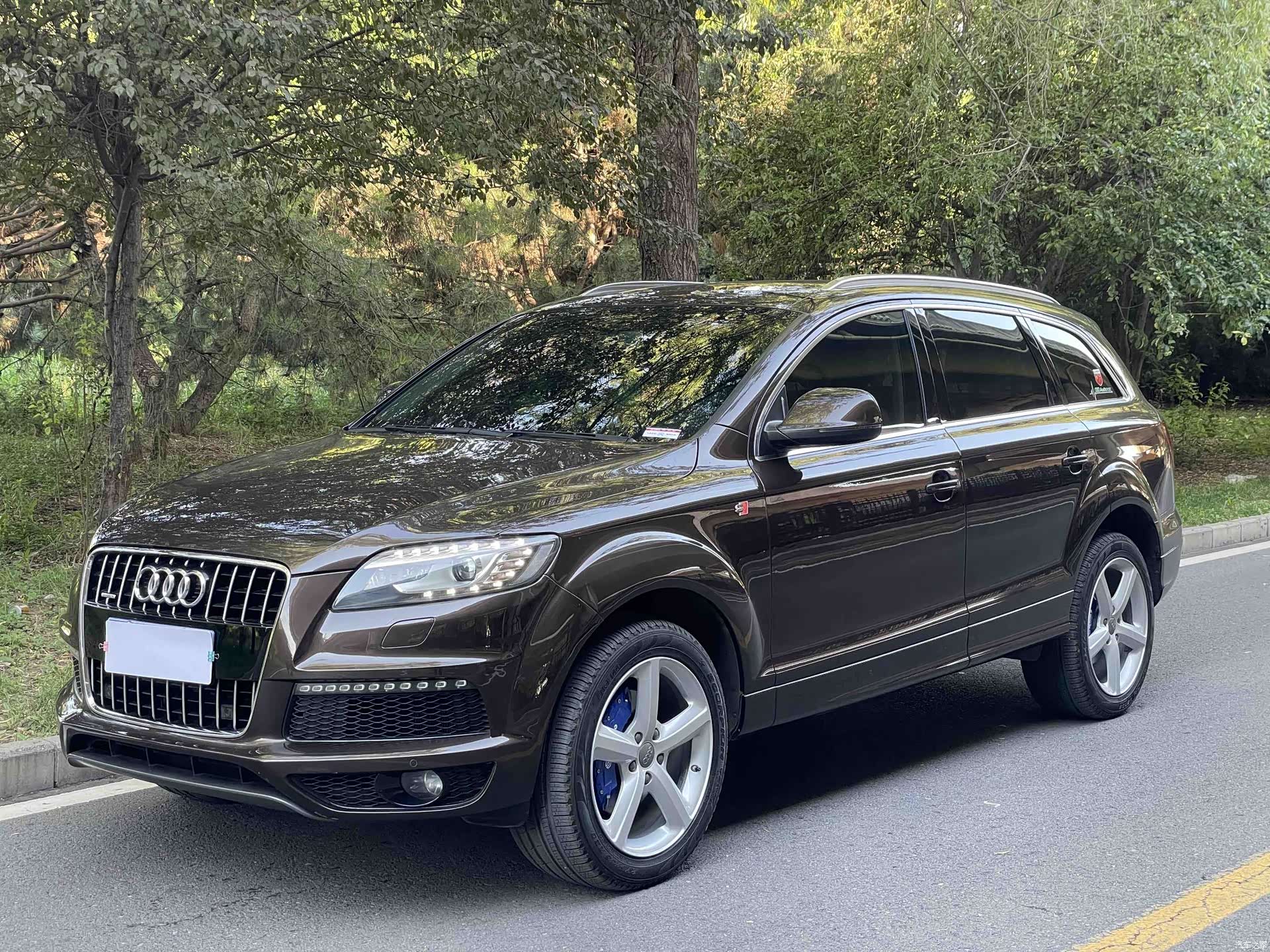 Audi Q7, 2015 1