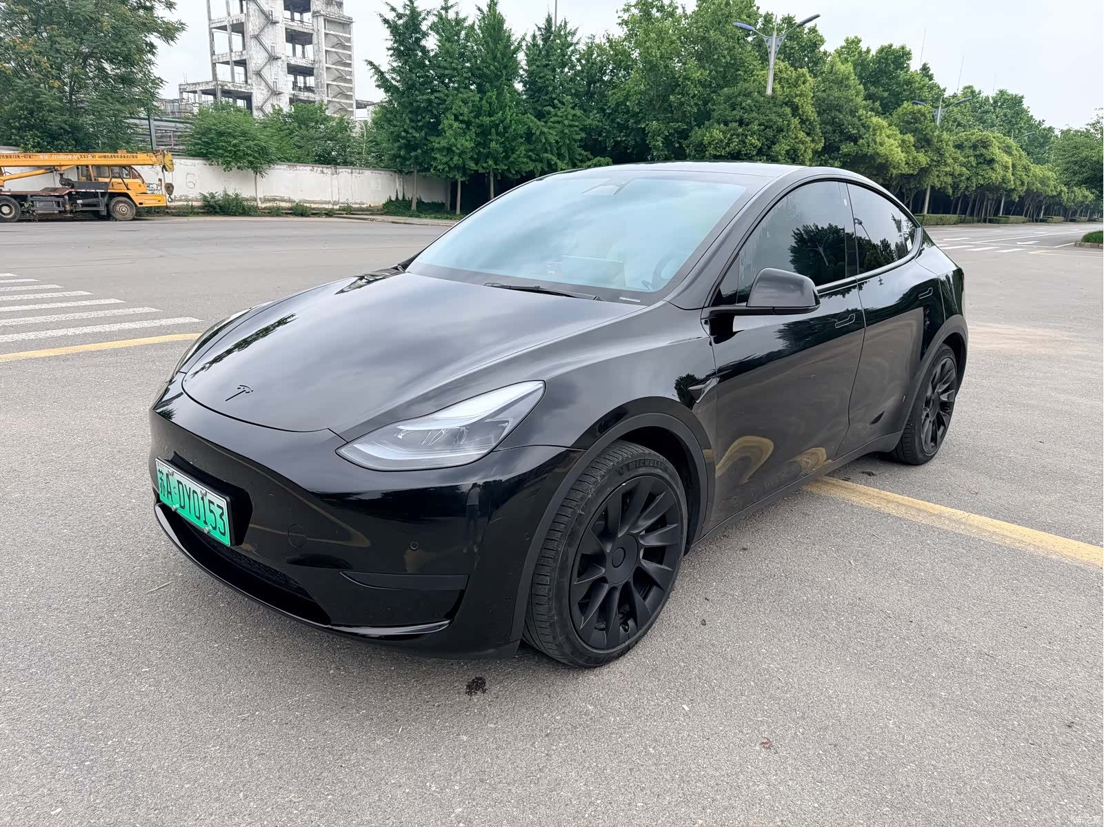 Tesla Model Y, 2023 1