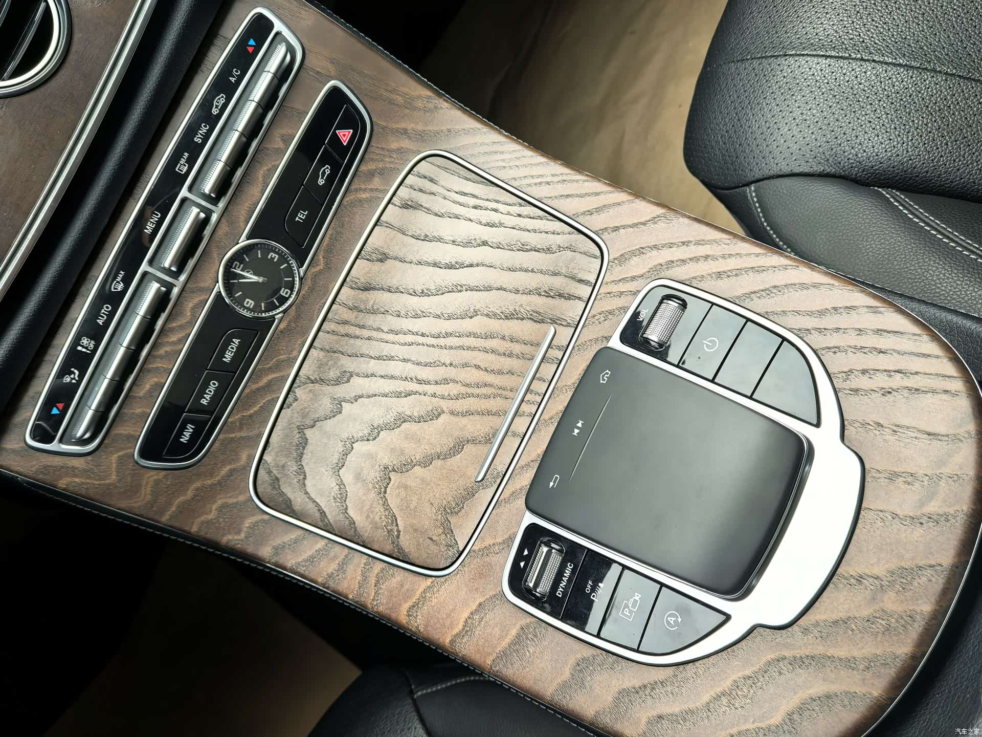 Mercedes-Benz E-Class, 2019 10