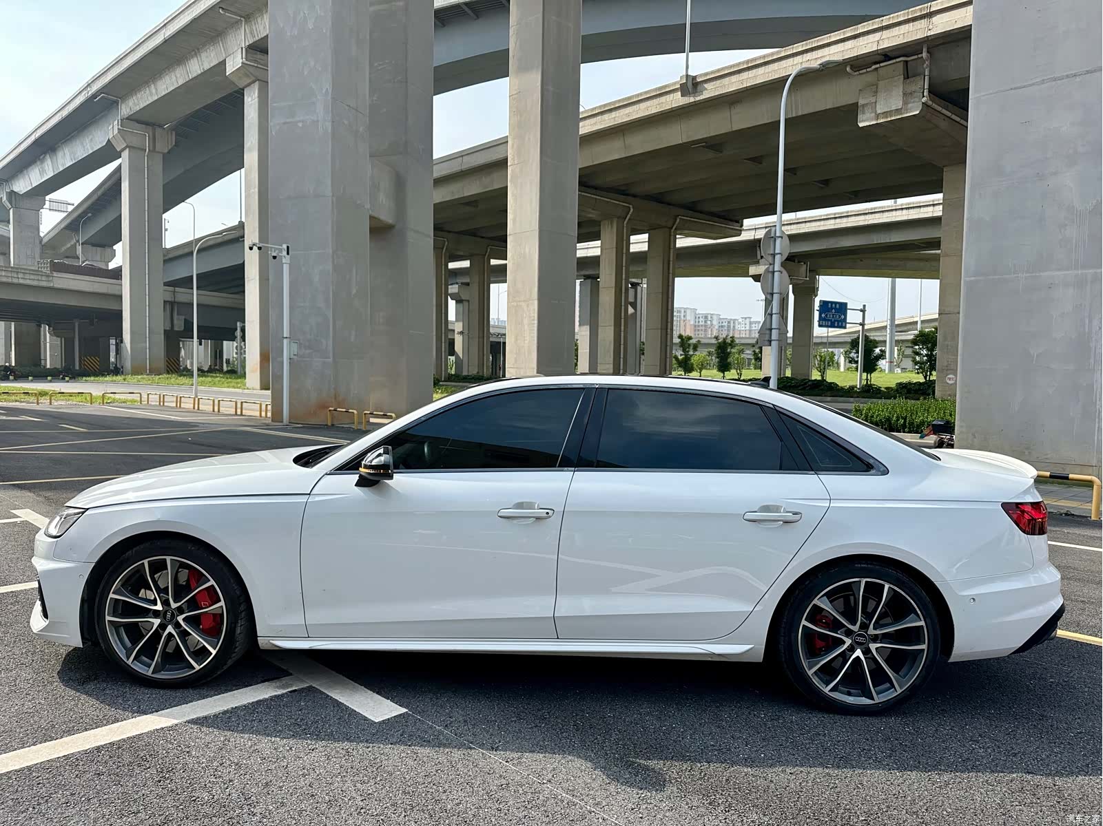 Audi A4L, 2021 16