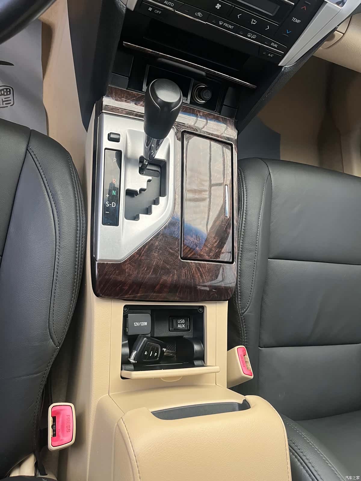 Toyota Camry, 2016 9