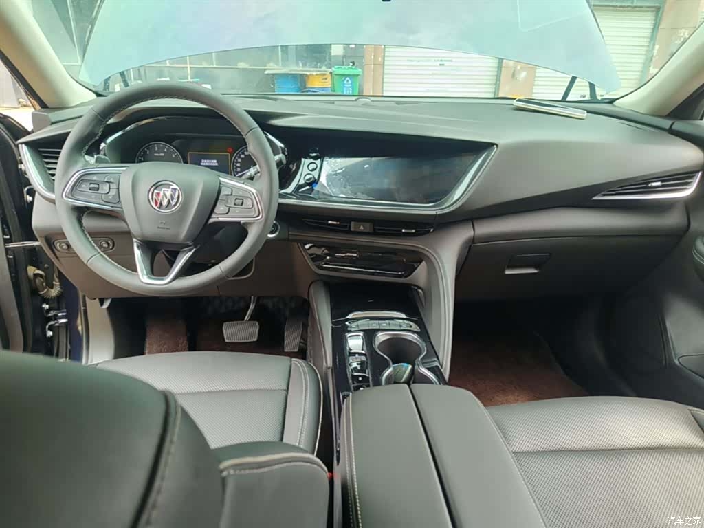 Buick Envision Plus, 2022 10