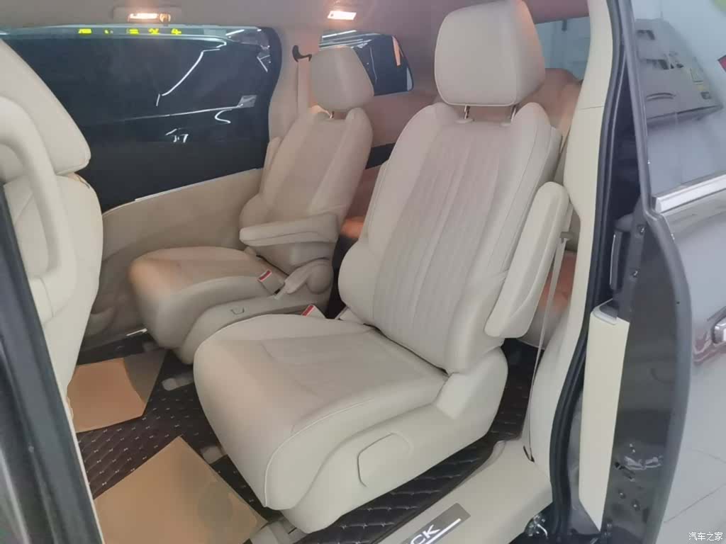 Buick GL8, 2023 17