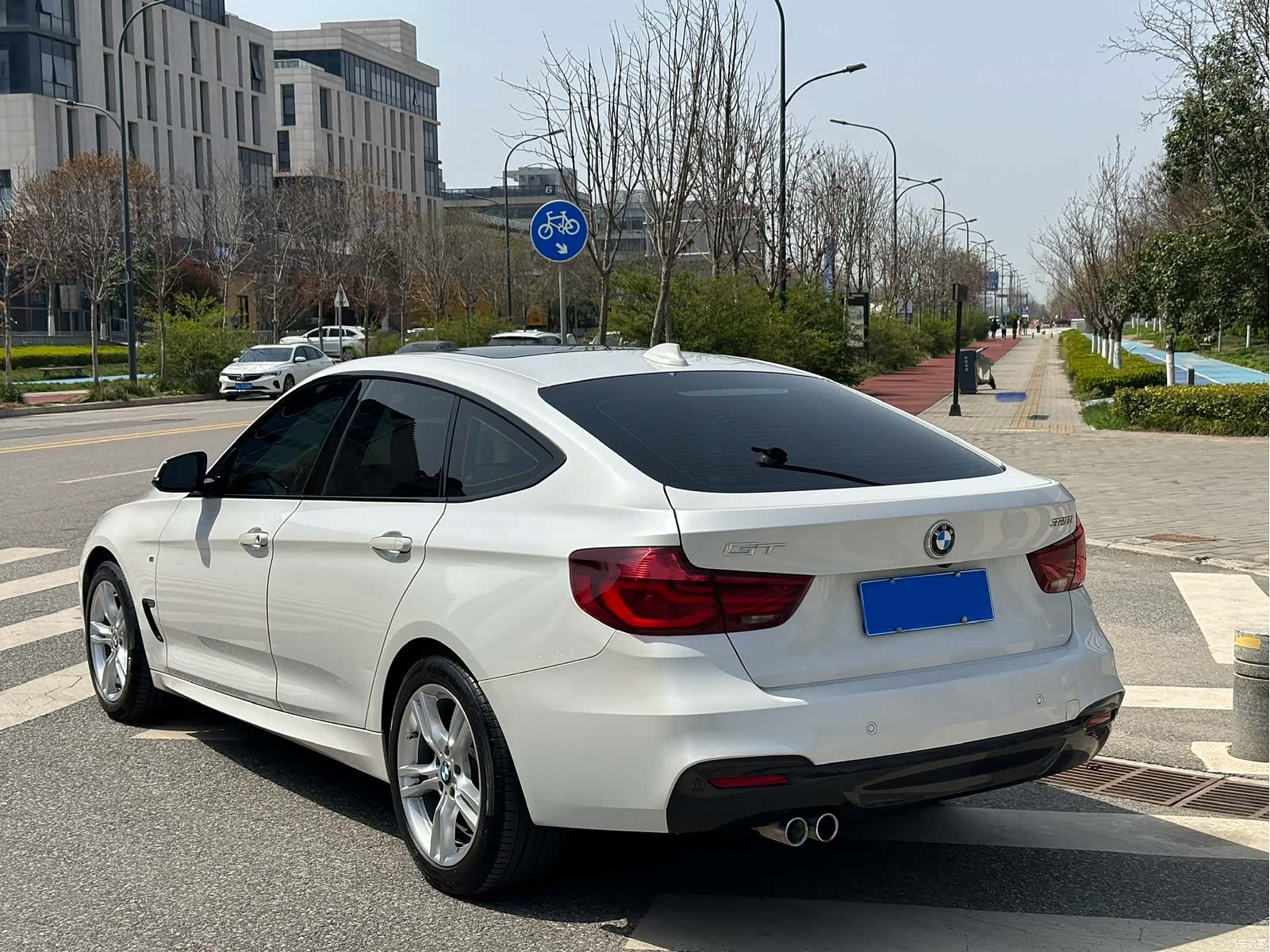 BMW 3 Series, 2021 7