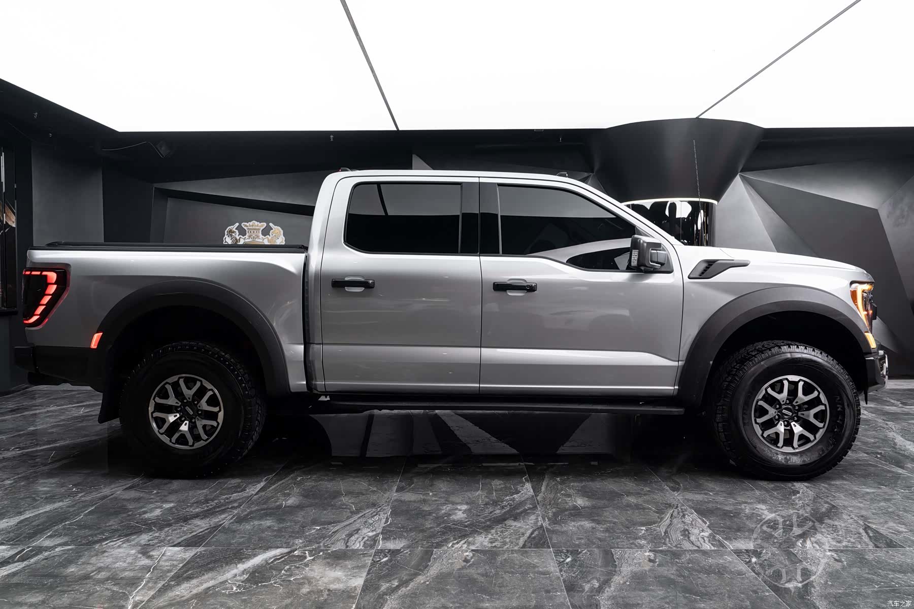 Ford F-150, 2023 4