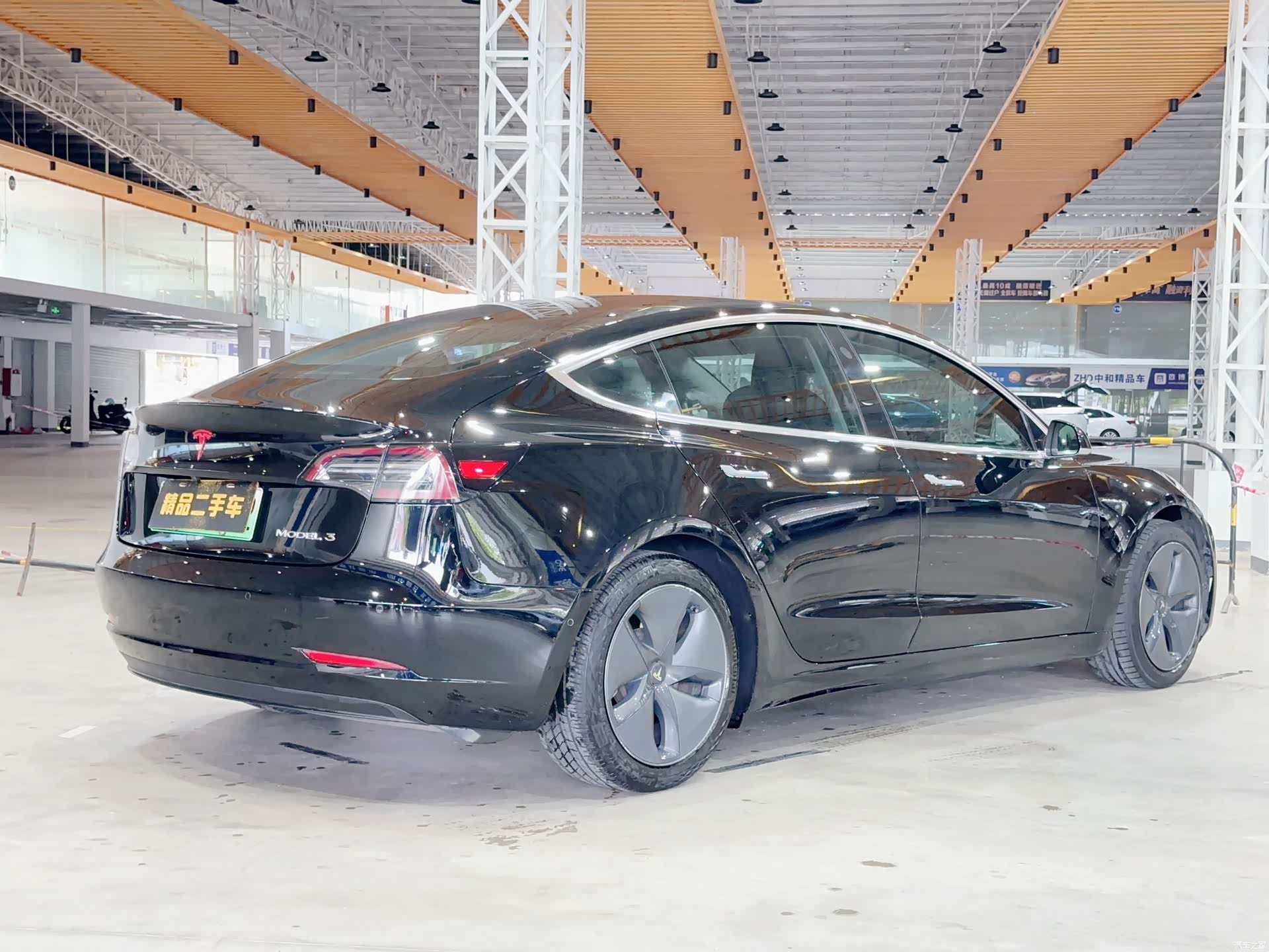 Tesla Model 3, 2020 4