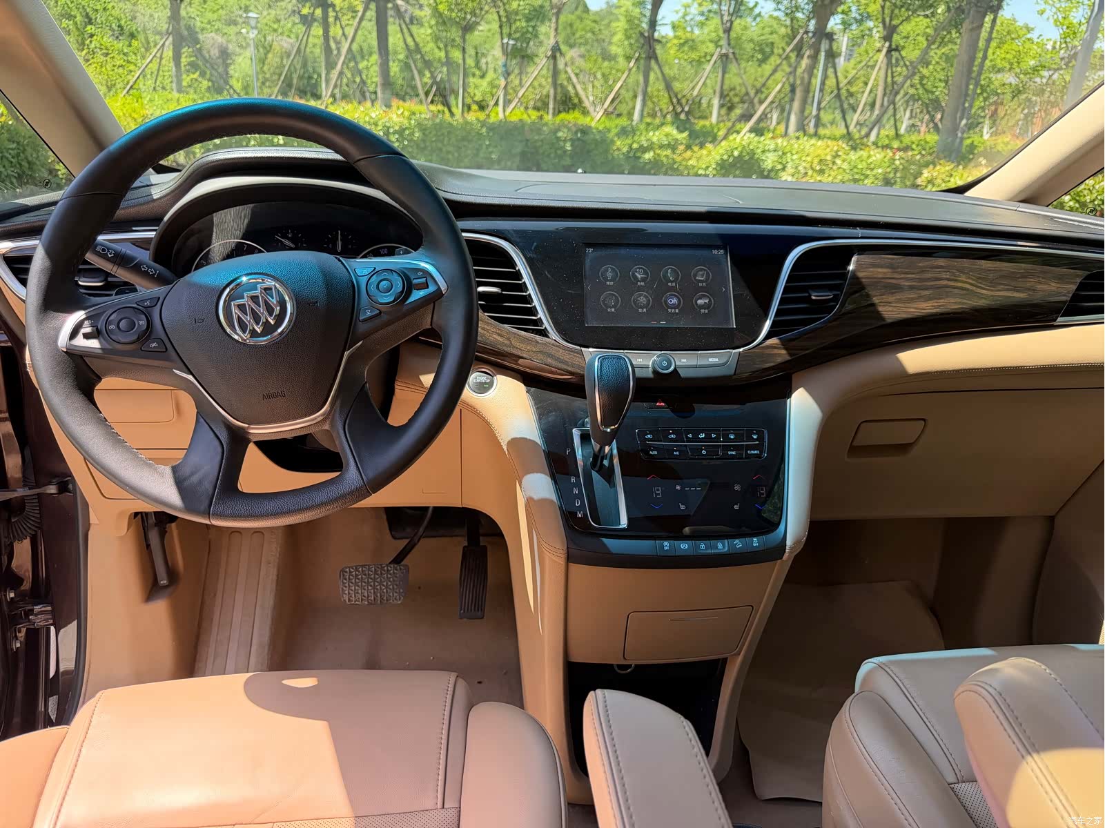 Buick GL8, 2018 8